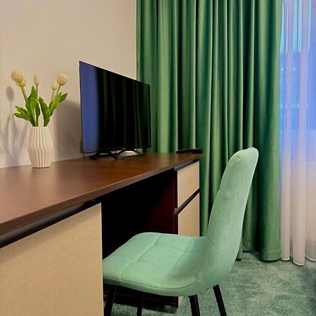 Hotel Palace Târgu Jiu Dış mekan fotoğraf