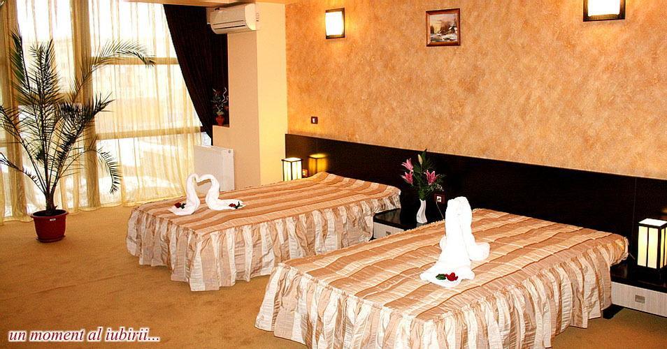 Hotel Palace Târgu Jiu Oda fotoğraf